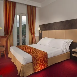 Otel Pinewood