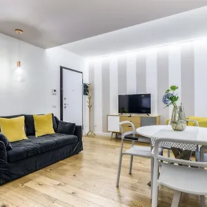 Apartment Beplace In Porta Venezia