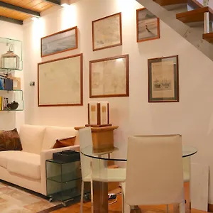  Apartamento Charming In The Navigli District - 4 People Italia