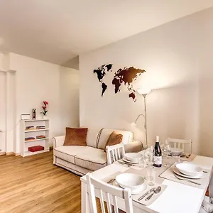 Aura Paradise Apartment