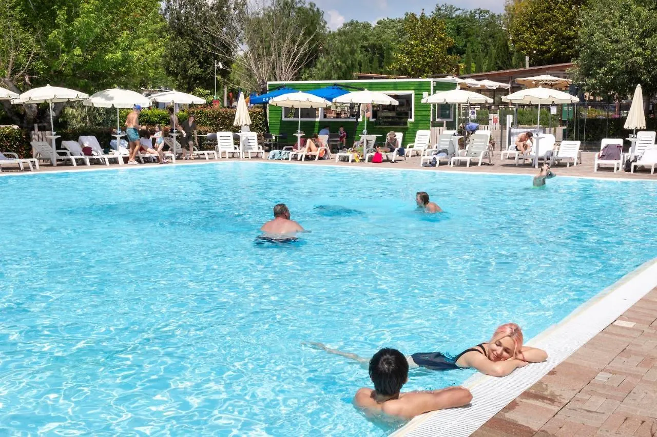 Hu Roma Camping In Town Holiday park Rome