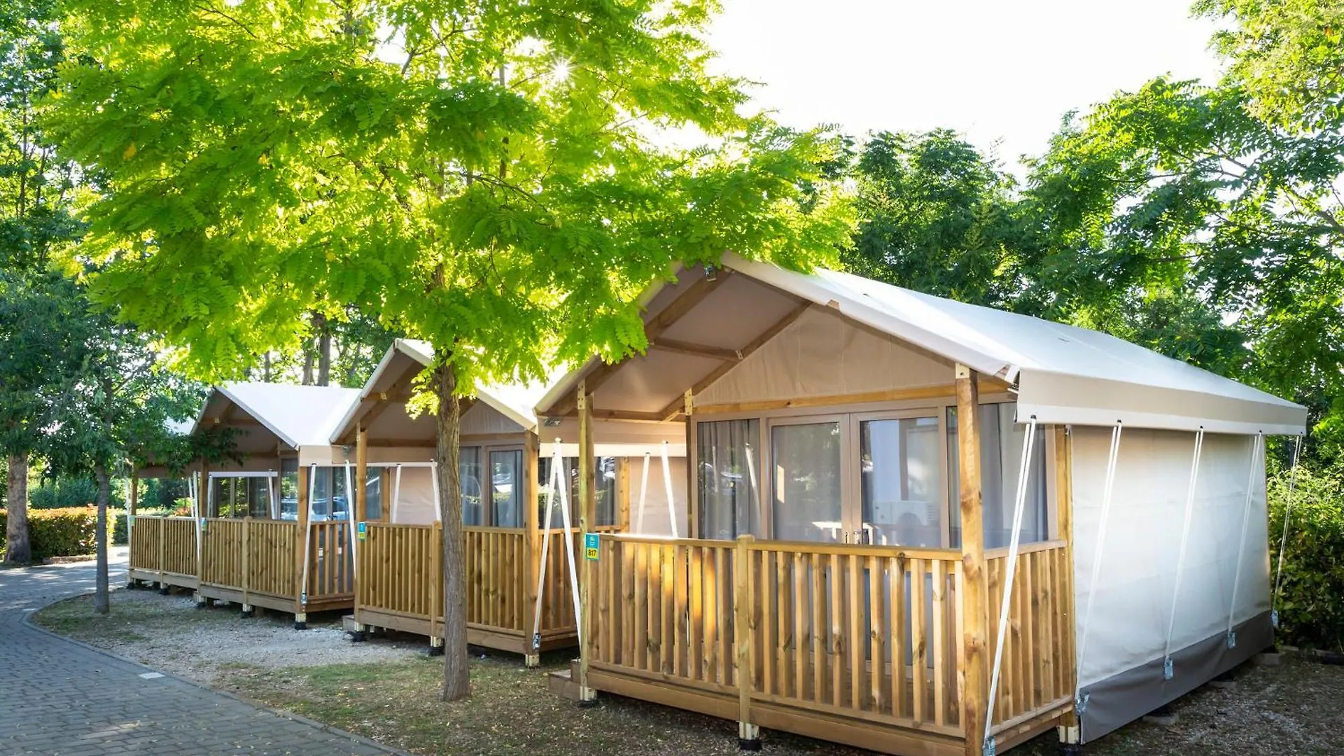 Hu Roma Camping In Town Italy